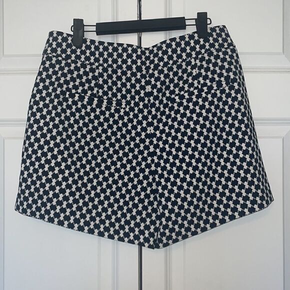 Ann Taylor shorts.  - Picture 5 of 5